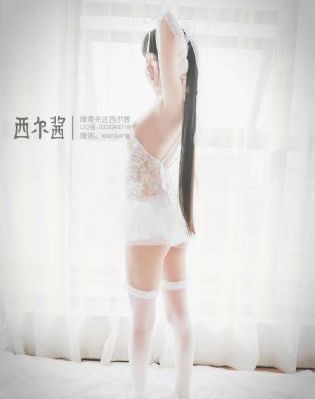 美女扒开尿裤让男人捅免费视频_暖暖免费观看视频