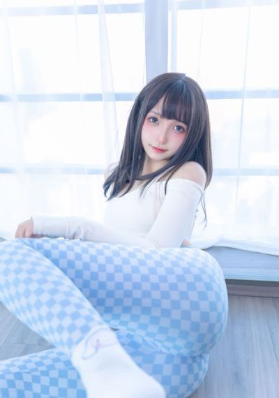 JK制服白丝小仙女自慰喷水_720高清电影在线